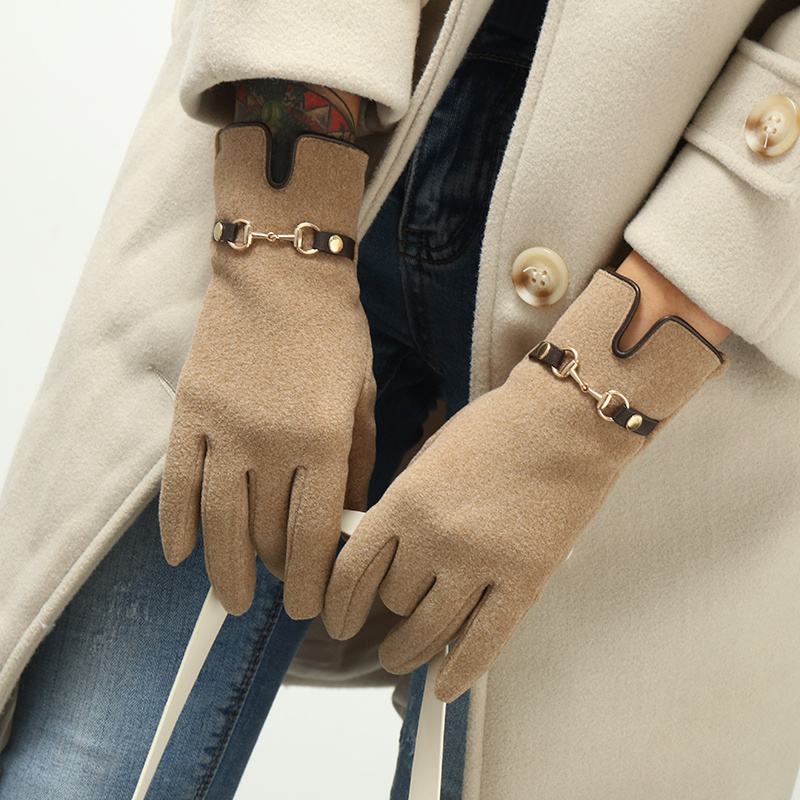 Test : les doigts au chaud avec ces gants de luxe multitouch, en cuir et  coton