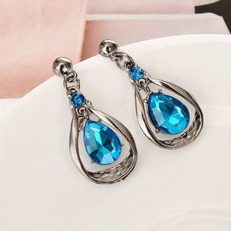 glitter water drop shape shiny faux gemstone elegant pendant necklace stud earrings jewelry set details 3