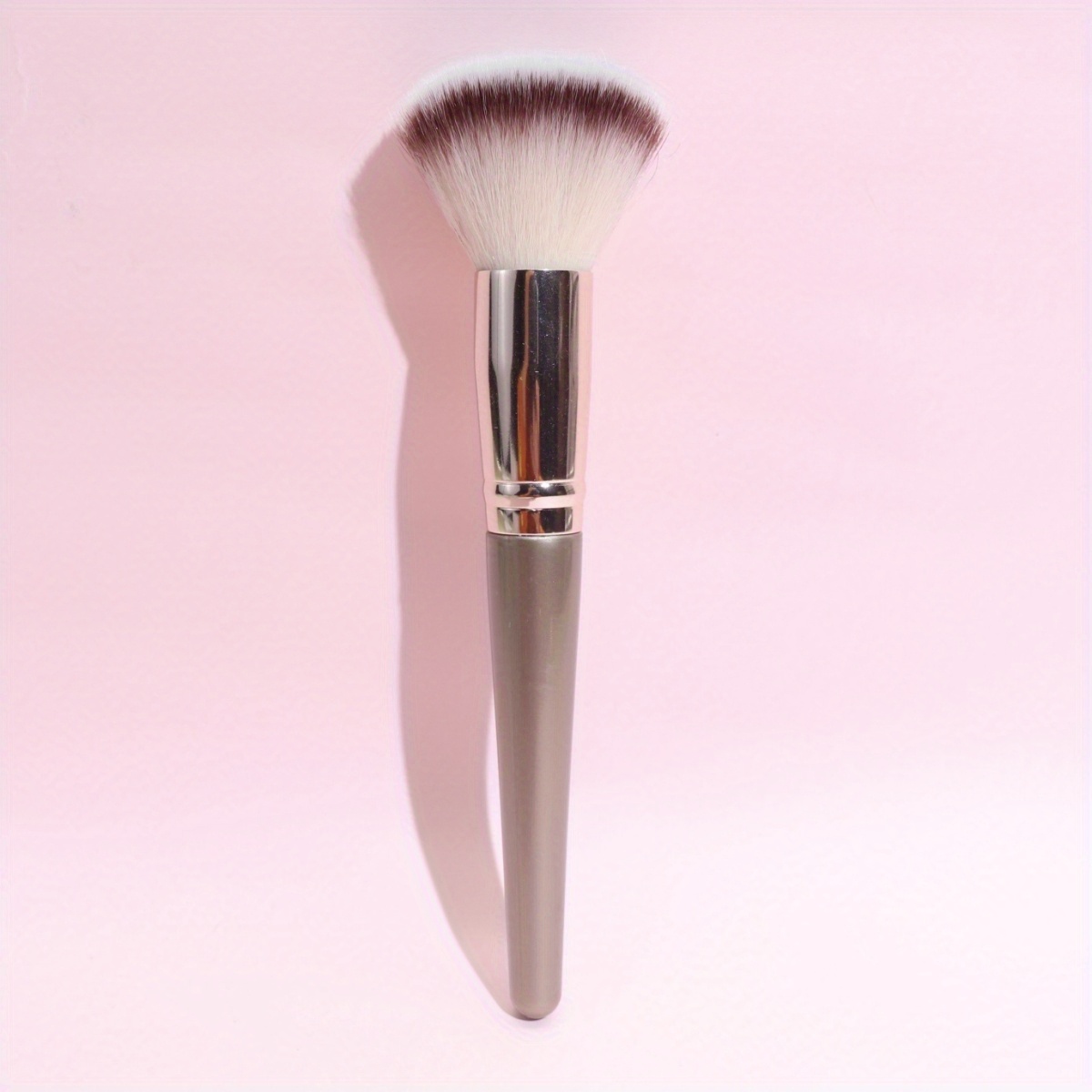 Powder Brush For Blush And Contouring, Multi-use Face Makeup Brush, Portable Fluffy Soft Hair Large Size Makeup Brush