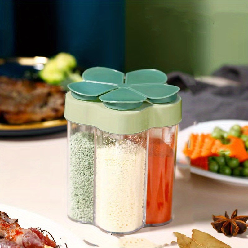 DWLOMHE 5 in 1 Travel Spice Containers, Shaker Jars, Clear Plastic Container Jars with Labels, Airtight Cap, Pour/Sift Shaker Green