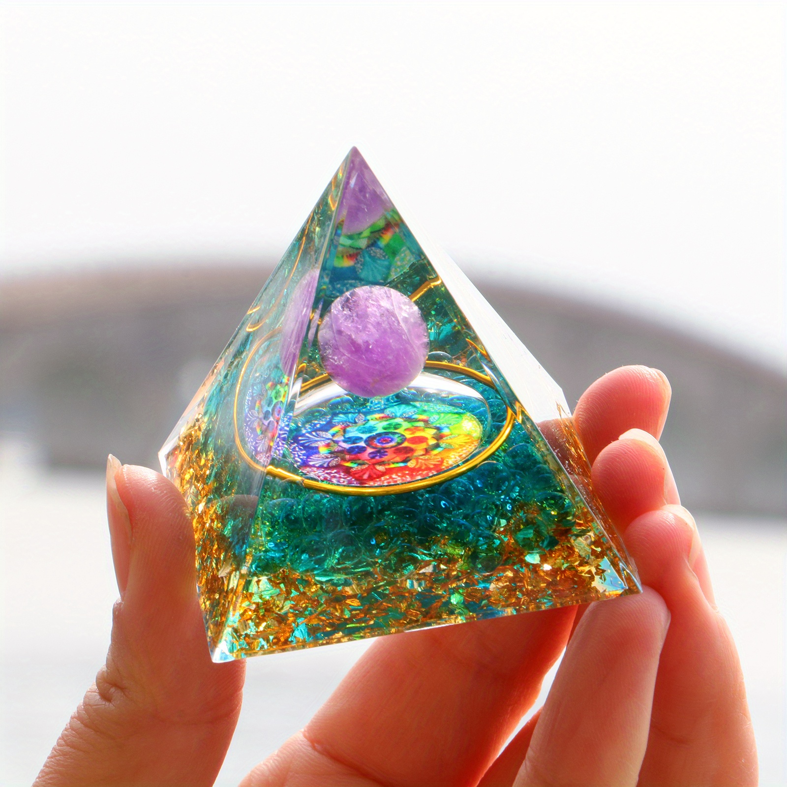 Piramide per energia positiva 2.32.3in Cristalli di orgonite Protezione  Cristalli Generatore di energia per lo stress Ridurre la meditazione di  guarigione Attirare ricchezza Fortunato