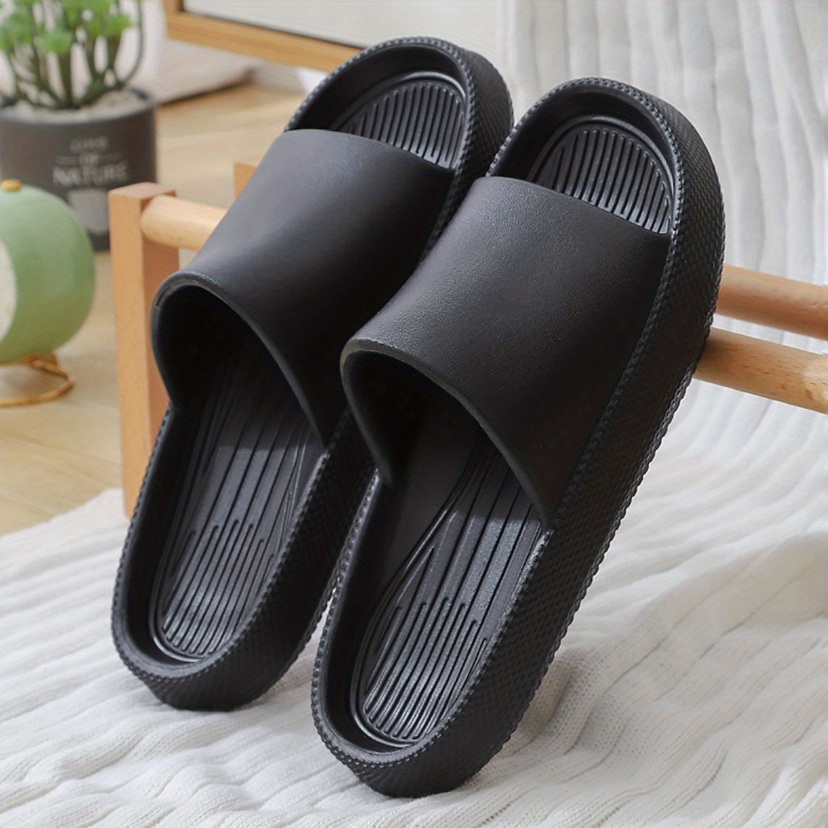 Women's Super Soft Pillow Slides, Solid Color Open Toe Non Slip Bath  Slippers, Wear-resistant Slides Shoes - Temu United Arab Emirates