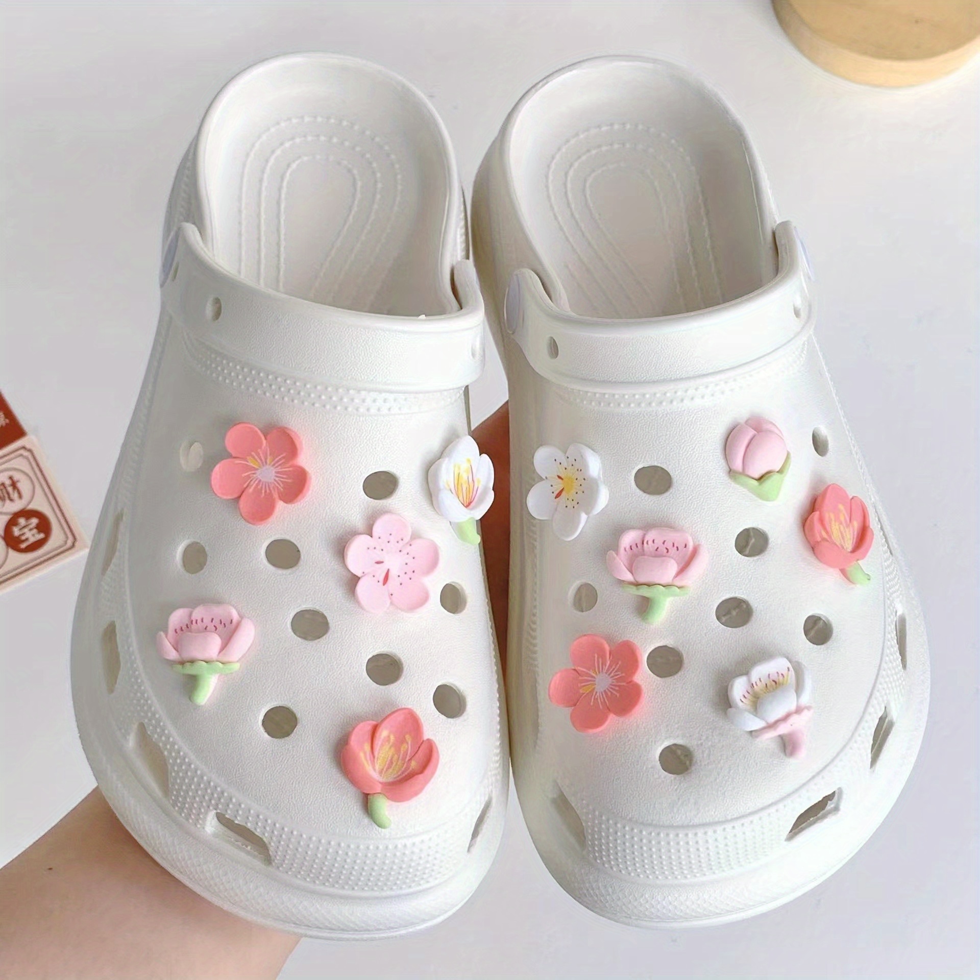Image of 12-pack Of Accessories For Hole Shoes, Shoe Decorations, Hole Shoe Accessories, Removable Flower Decorative Buckles, Shoe Embellishments.