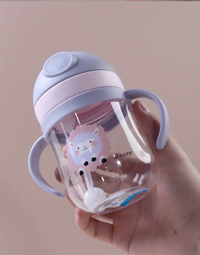 Una taza con pajita para tu pequeño: ¿una buena idea? - Blog - Nuby™