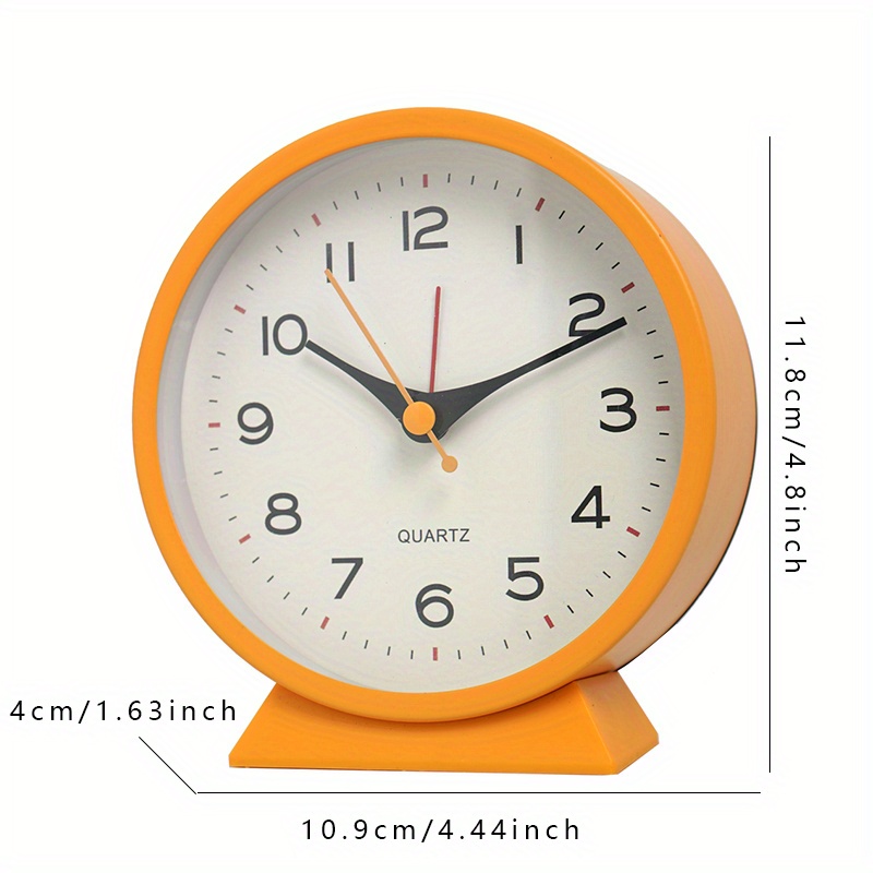 SHISEDECO Reloj despertador analógico retro antiguo de 4.5 pulgadas,  funciona con pilas, pequeño escritorio silencioso de metal con función de  luz