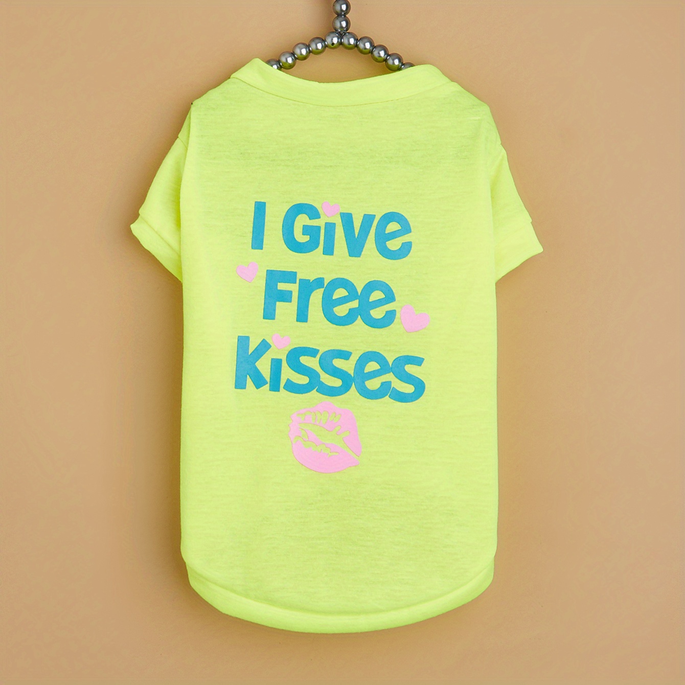 Free kisses outlet t shirt