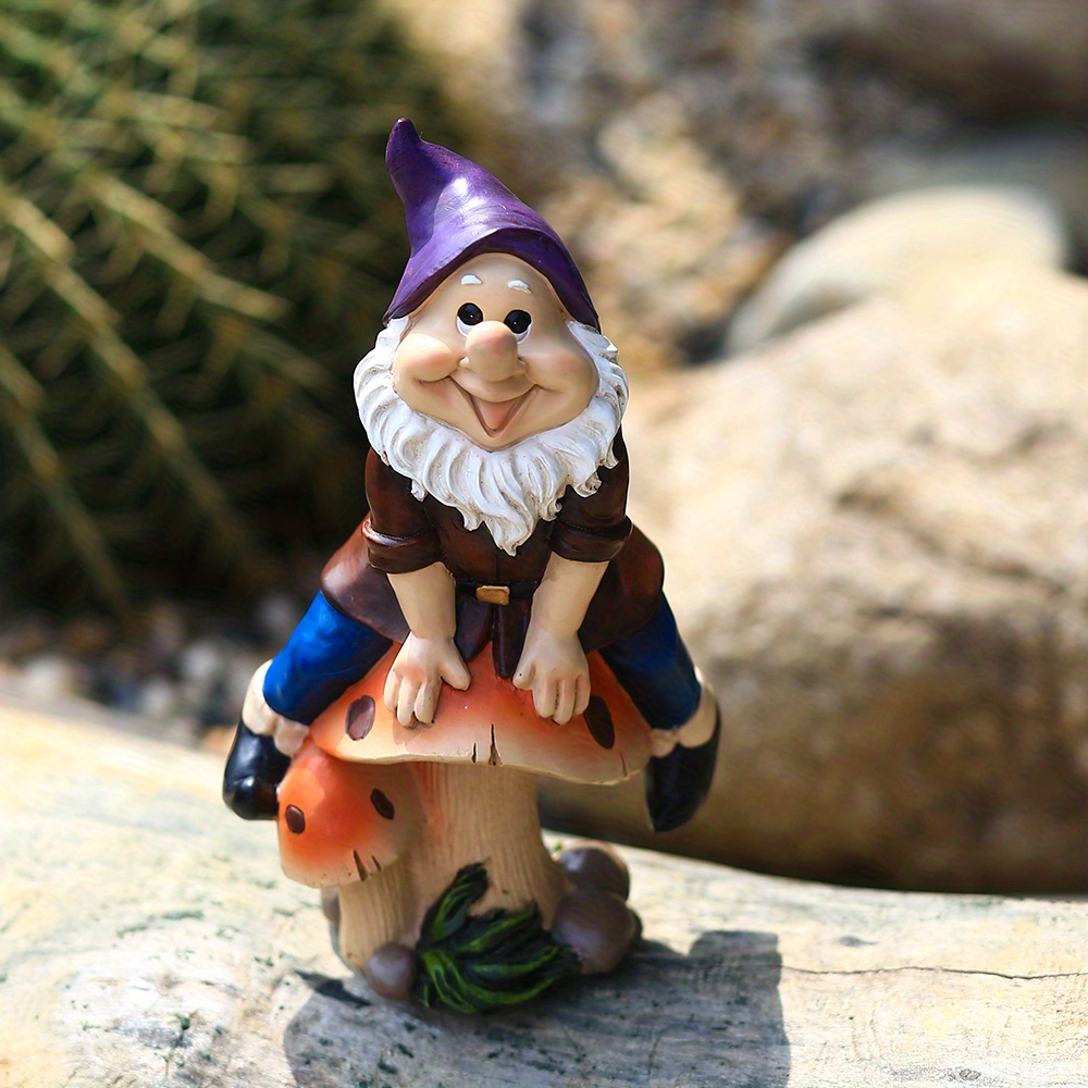 Acheter Statue de gnome de jardin sur de gros champignons, décor de gnome  extérieur, figurines de jardin amusantes pour les décorations de cour de  patio de pelouse intérieure extérieure
