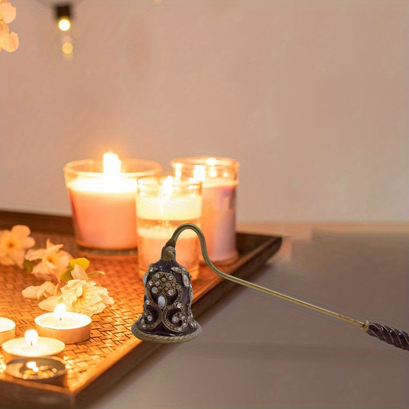 ZOOYOO Accesorio de apagador de velas, accesorio extintor de velas con  mango largo, para apagar mechas de vela, dorado (forma de trébol de cuatro
