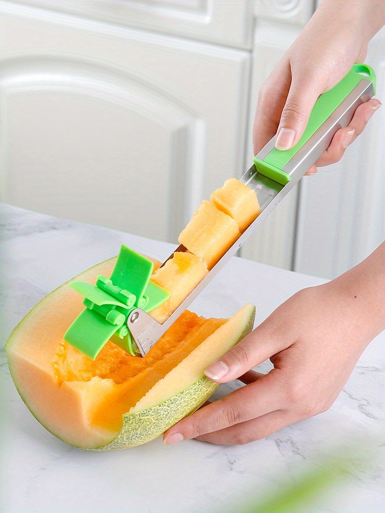 Watermelon Windmill Cutter Slicer, YIDADA Stainless Steel Shape Fruit Tools  Quickly Cut Tool Kitchen Gadgets with Melon Scoop