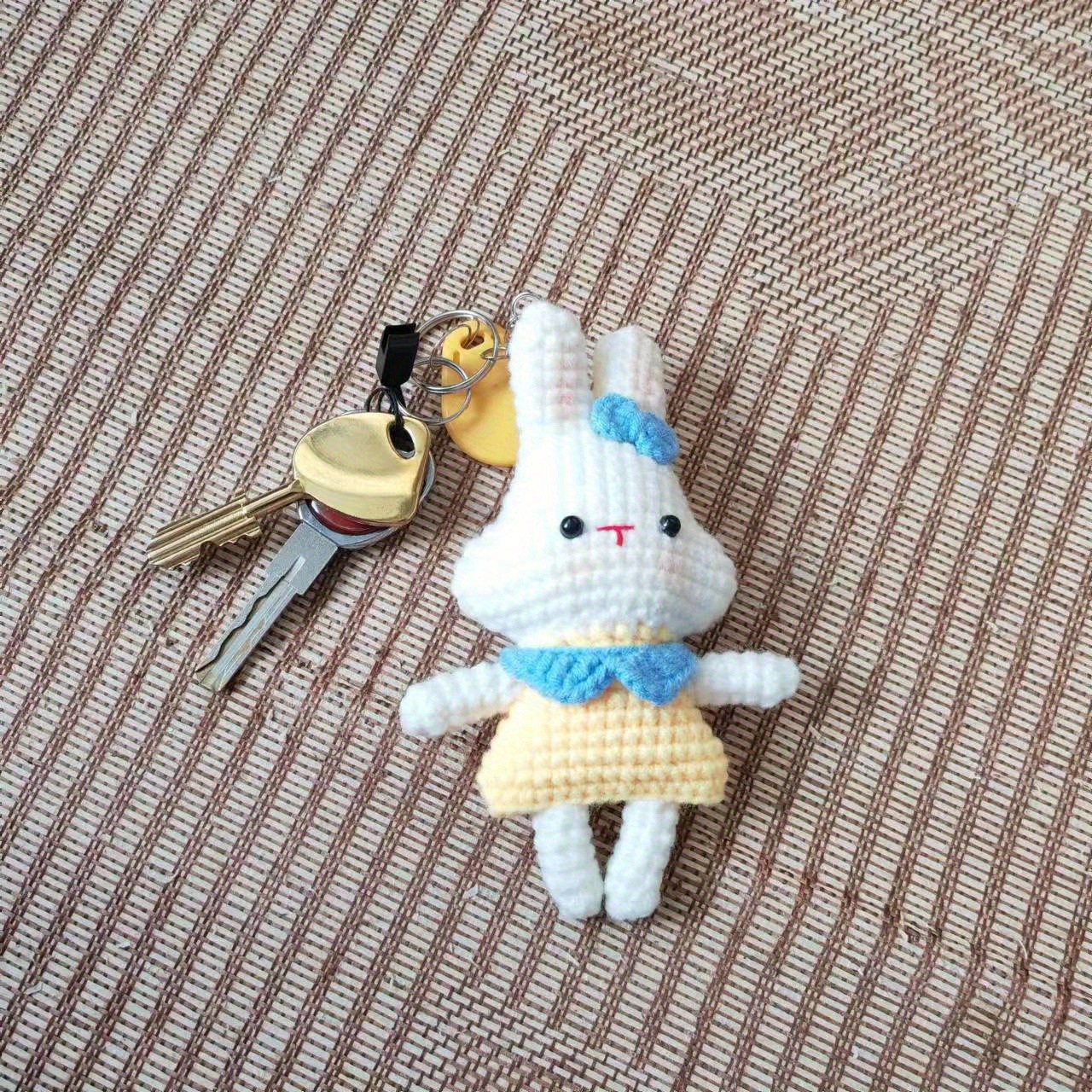 Woven Rabbit Doll Handbag for Family and Friends
