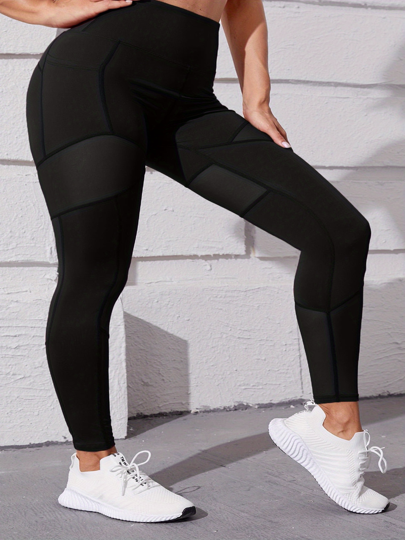 High Stretch Sports Leggings With Phone Pocket