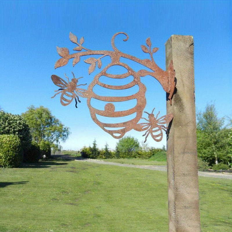 E-shop Künstlerisches Temperament: Einfache Metall Bienen Gartenstecker Kunst - Outdoor Cottage Dekoration mit filigranen Waben- und Blattmustern,