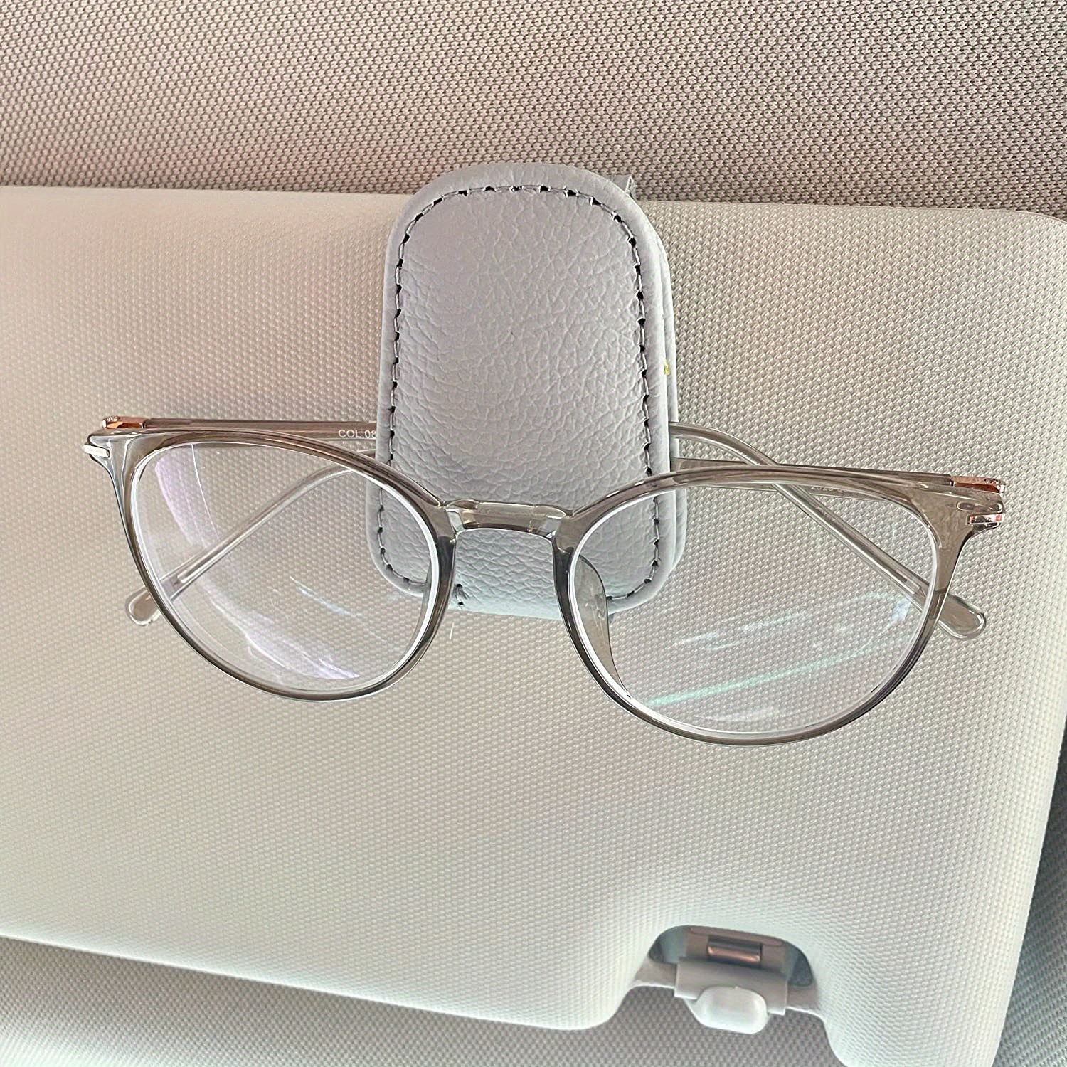 Ompellus Magnetic Leather Sunglass Holder, Eyeglass Hanging Clip for Car  Sun Visor, Car Accessories (Beige) 