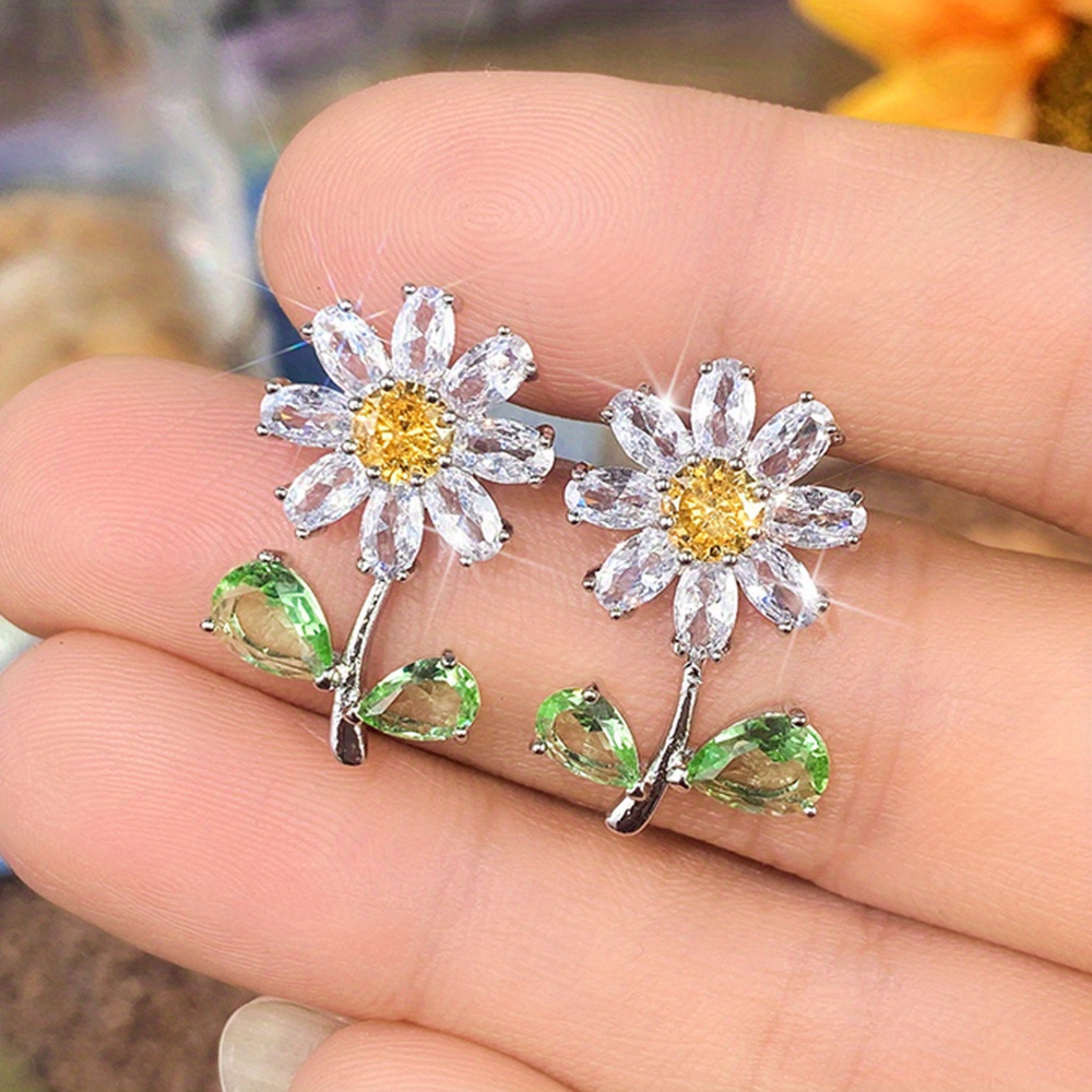 E-shop Kreative Design Blumenform Gelbe Synthetische Zirkonia Ohrstecker für Frauen Geburtstagsparty Geschenk Schmuck