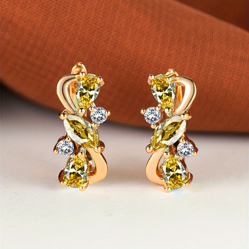 Luxurious Teardrop Marquise Cut Synthetic Zirconia Dangle Earrings