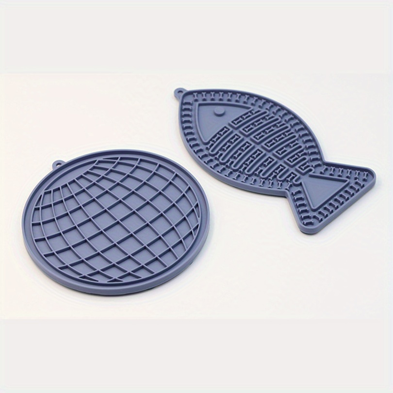 Pet Licking Mat Grey Fish