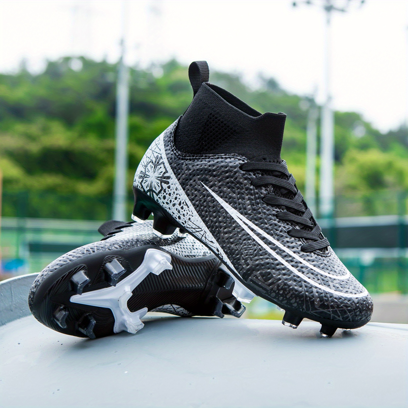 Indoor hot sale cleats youth