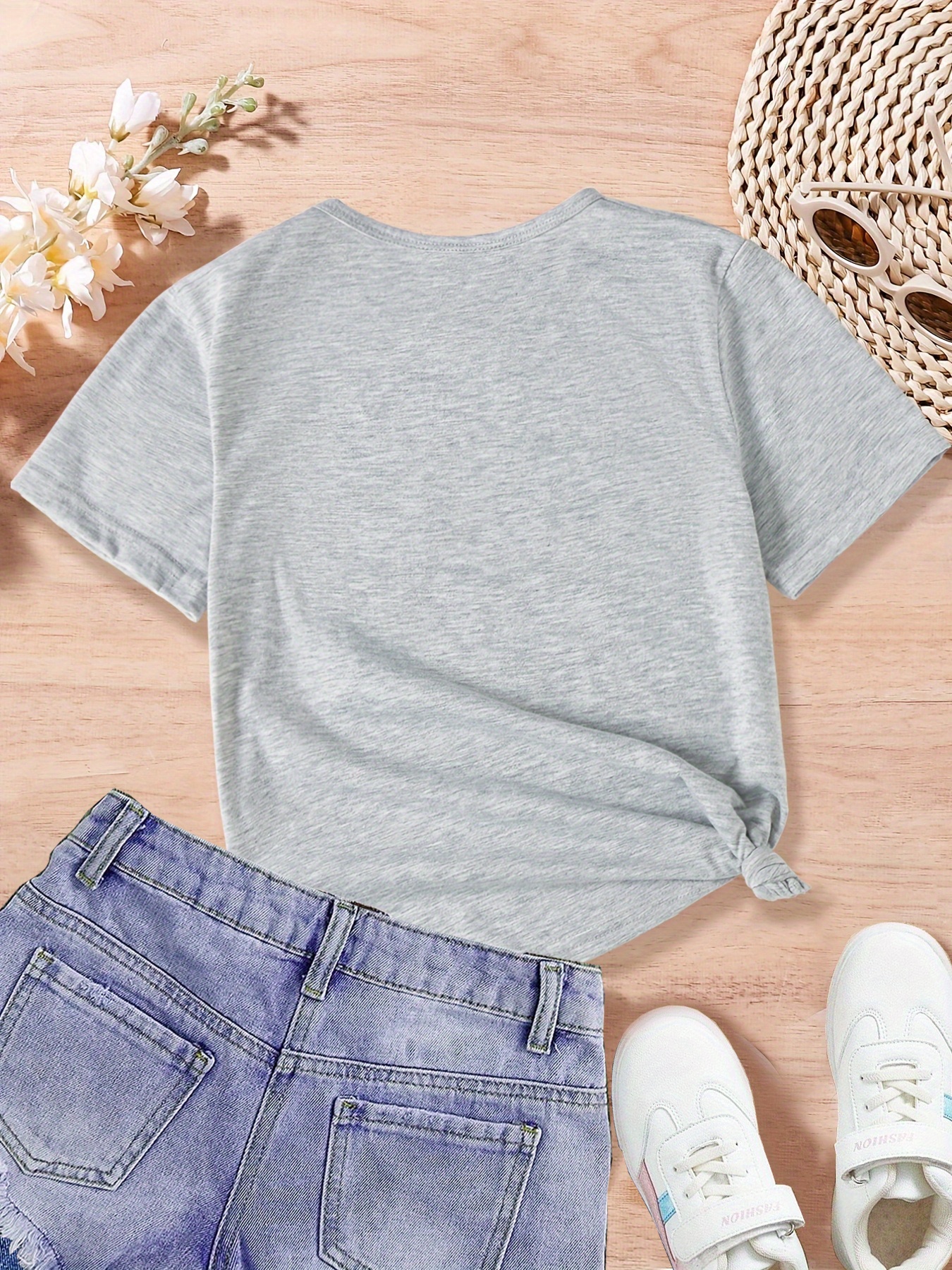 Long Tops to Wear with Leggings Short Sleeve Shirts Dressy Casual Cute  Summer Clothes Funny Graphic Tee, Q1-blue, Medium : : Fashion