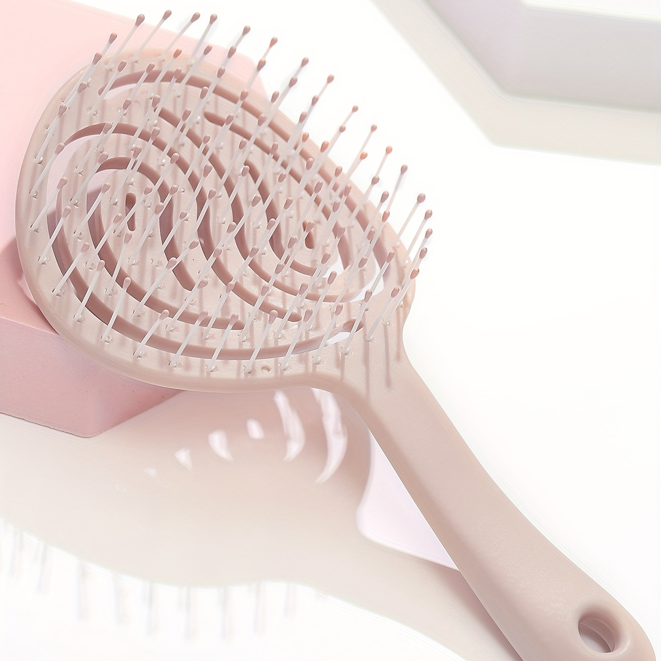 

Round Hollow Out Hair Comb Massage Hair Brush Anti Static Hair Brush For Wet Or Dry Hair