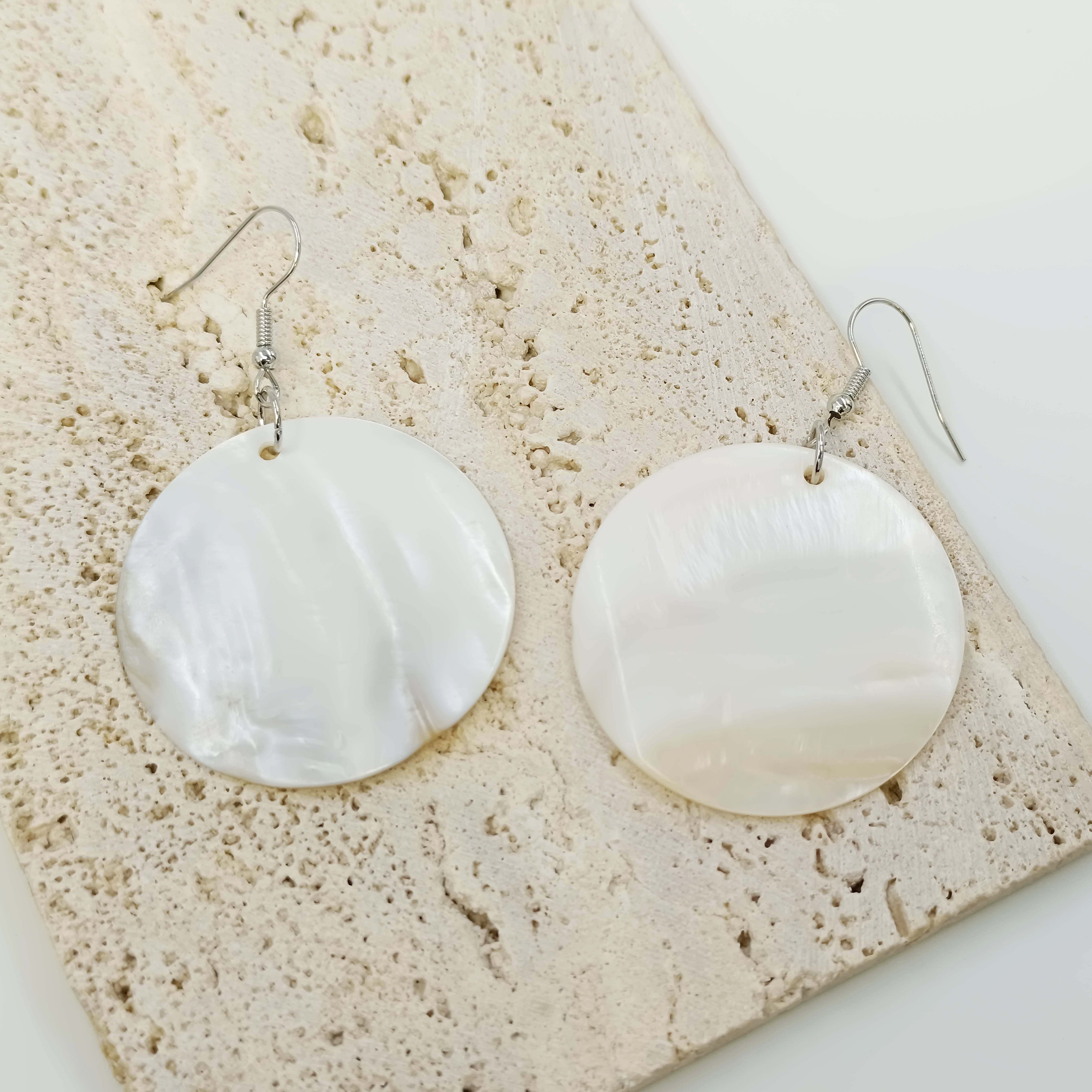 TEMU Aretes Colgantes De Concha Redonda, Estilo Minimalista Oceánico, Delicado Regalo Para Mujer, Accesorios De Uso Diario.