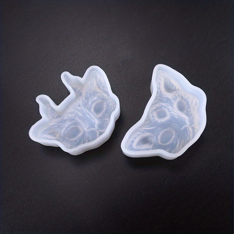 silicone mold cat heads and paws, 2,45 €