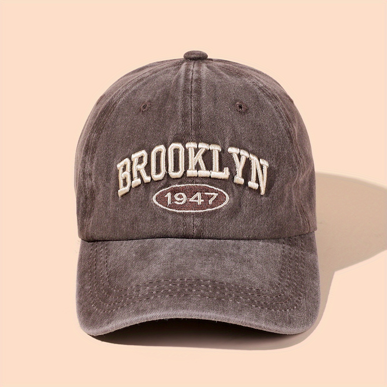 Embroidered Duck Tongue Cap for Outdoor Traveling