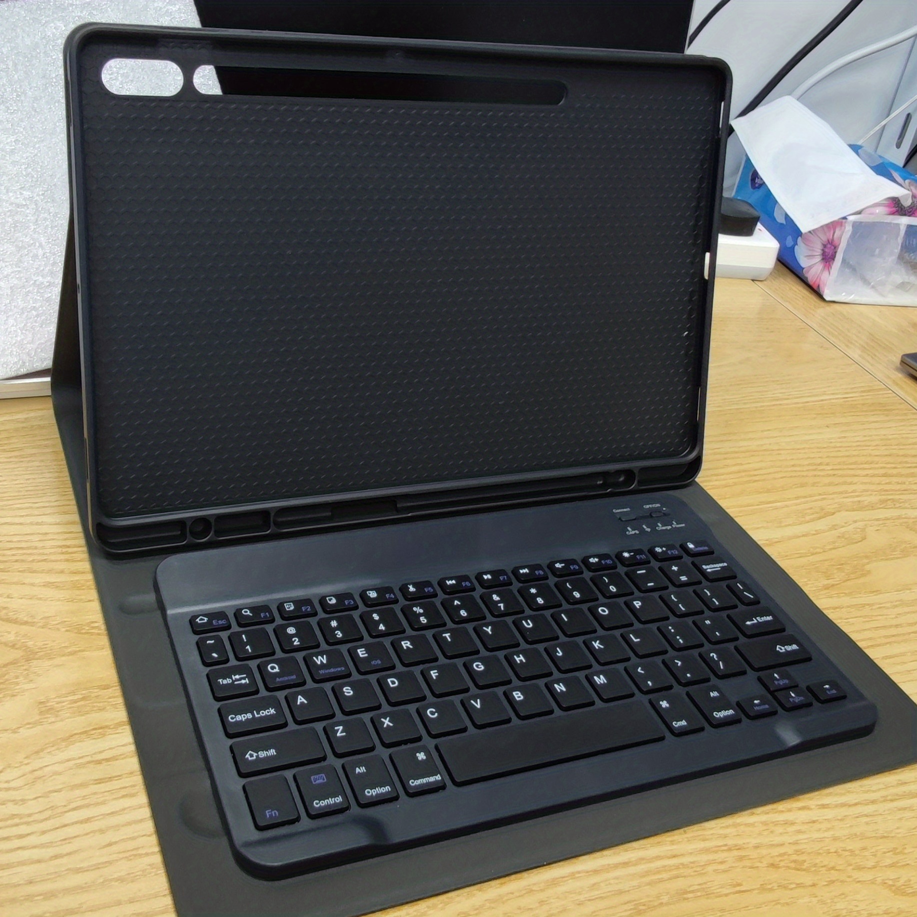 Keyboard Case for Samsung Galaxy Tab A8 - Black