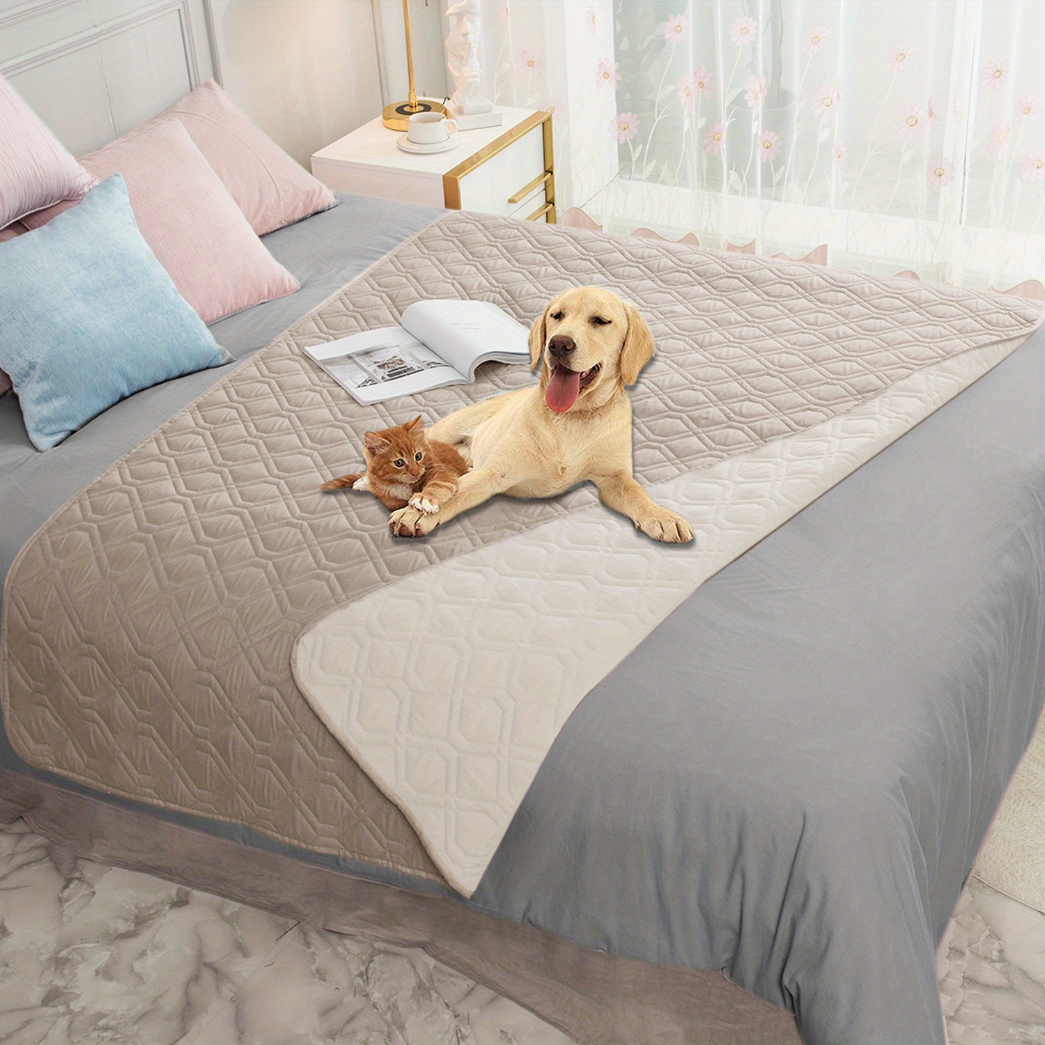 Bedsure Manta impermeable para cama – Manta impermeable de forro polar  Sherpa para perros grandes, mantas para mascotas para cama/sofá/jaula para