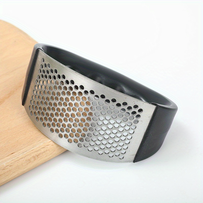 Manual Garlic Press, Black Stainless Steel Garlic Crusher