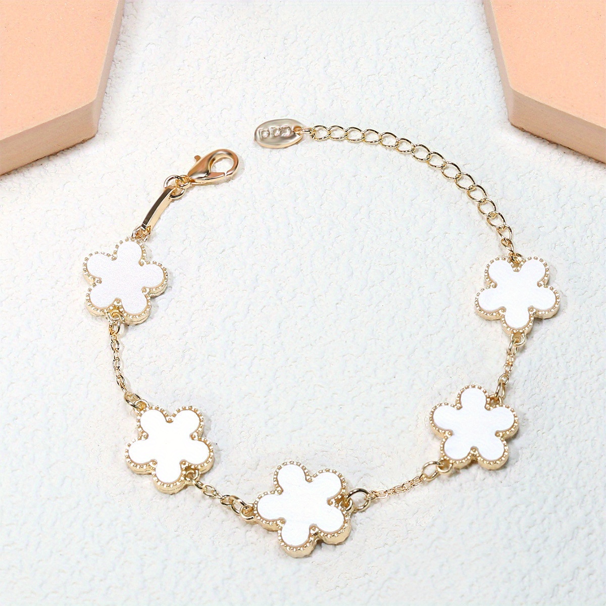 Clover deals flower bracelet