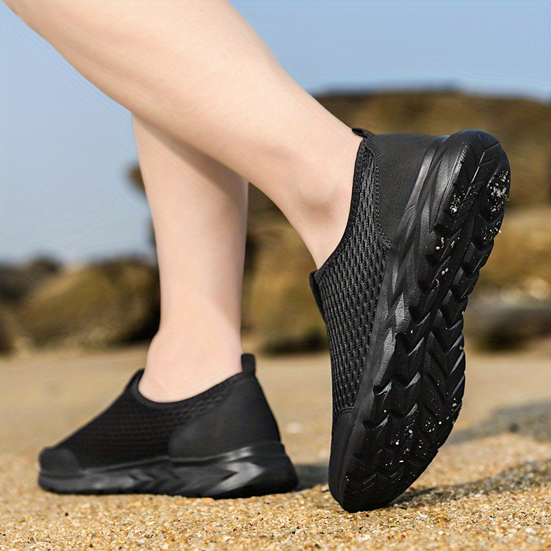 mens lightweight slip on shoes