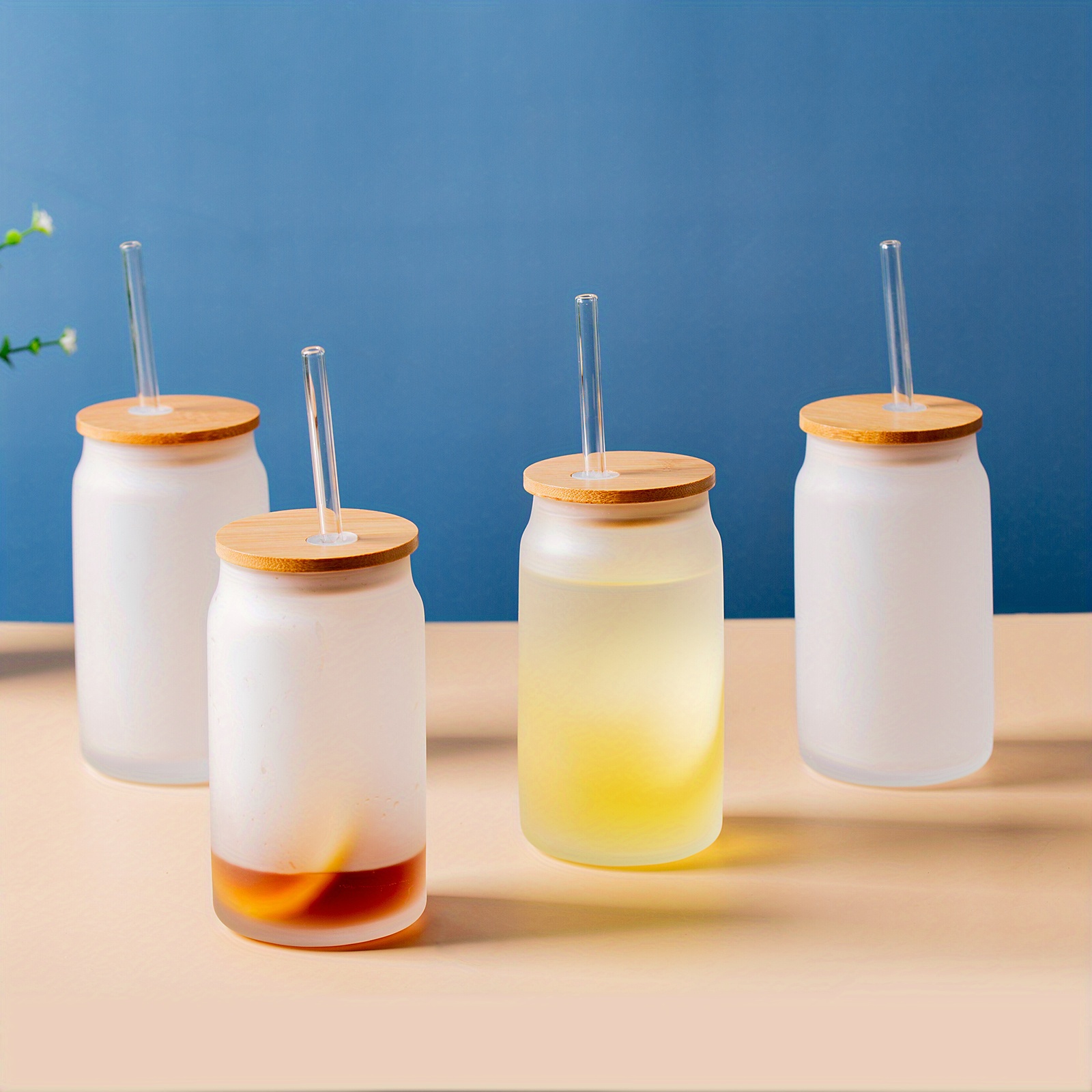 Frosted Drinking Glasses With Bamboo Lids And Straws, Can Shaped