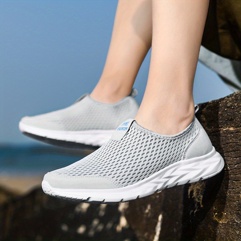 Mens Breathable Lightweight Slip On Casual Shoes For Traveling Jogging ...