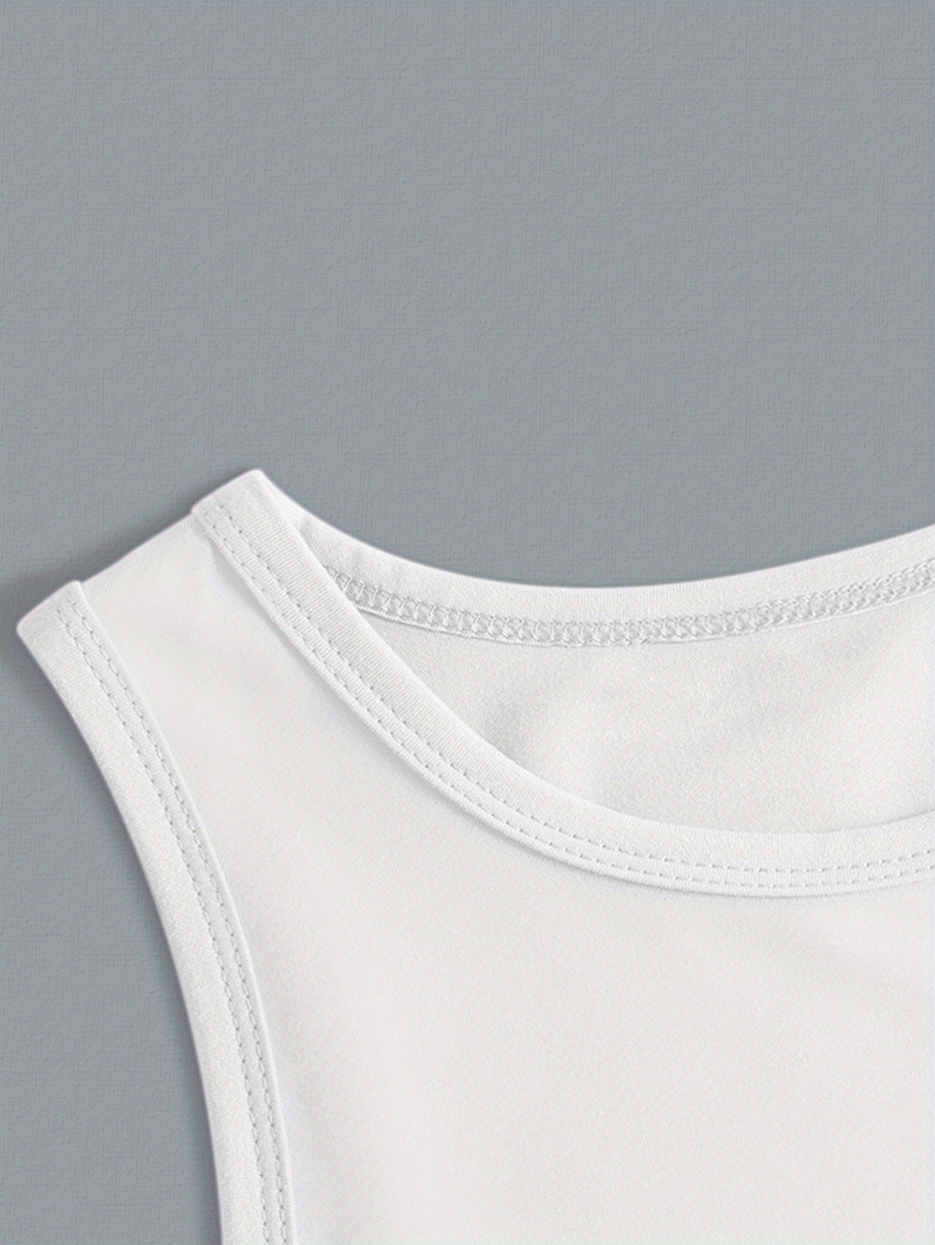 Fatyb Womens Casual Tank Tops Crew Neck Loose Sleeveless Blouses Ladies Plain Tunic Shirts For Running