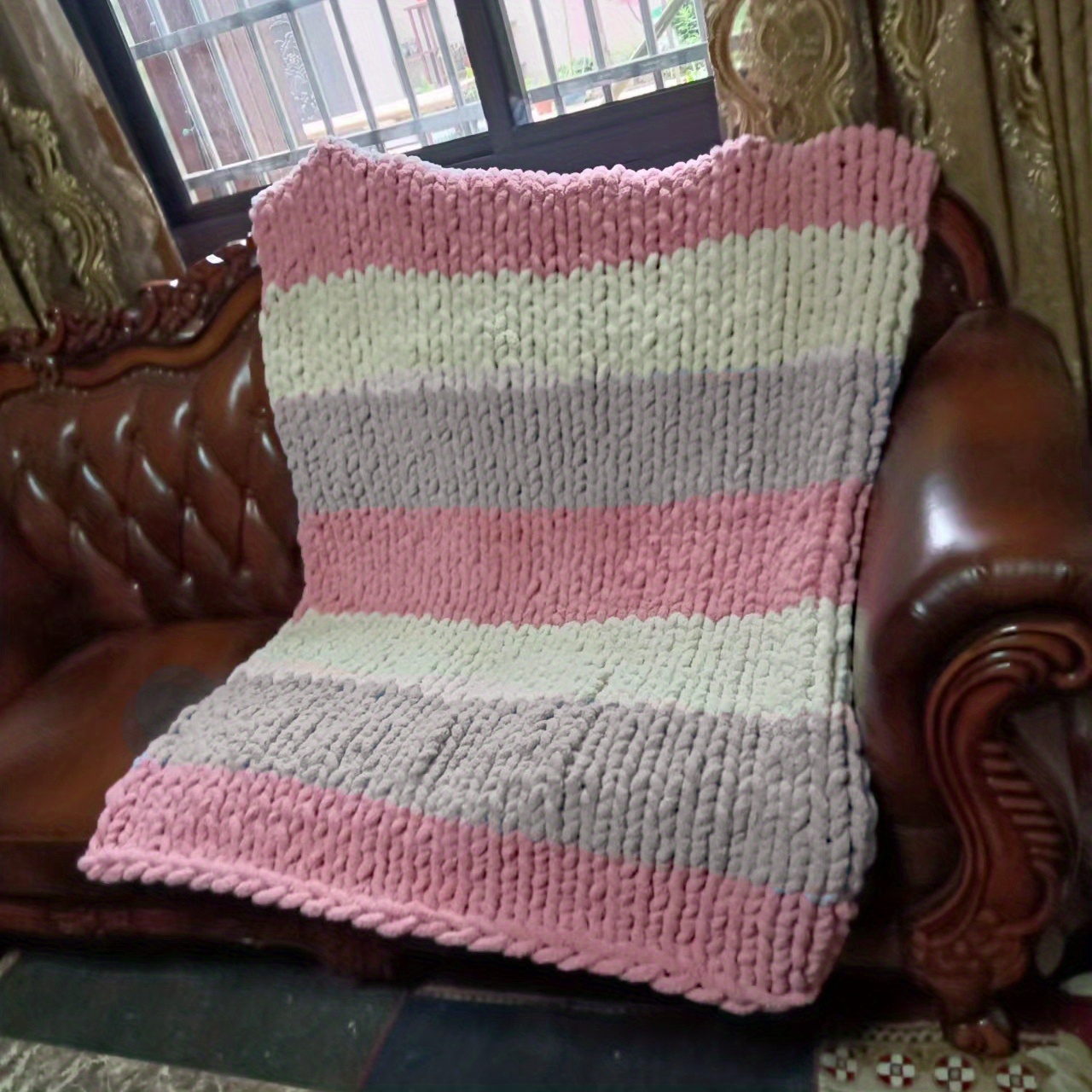 Bernat Blanket Yarn, Tan Pink : : Home