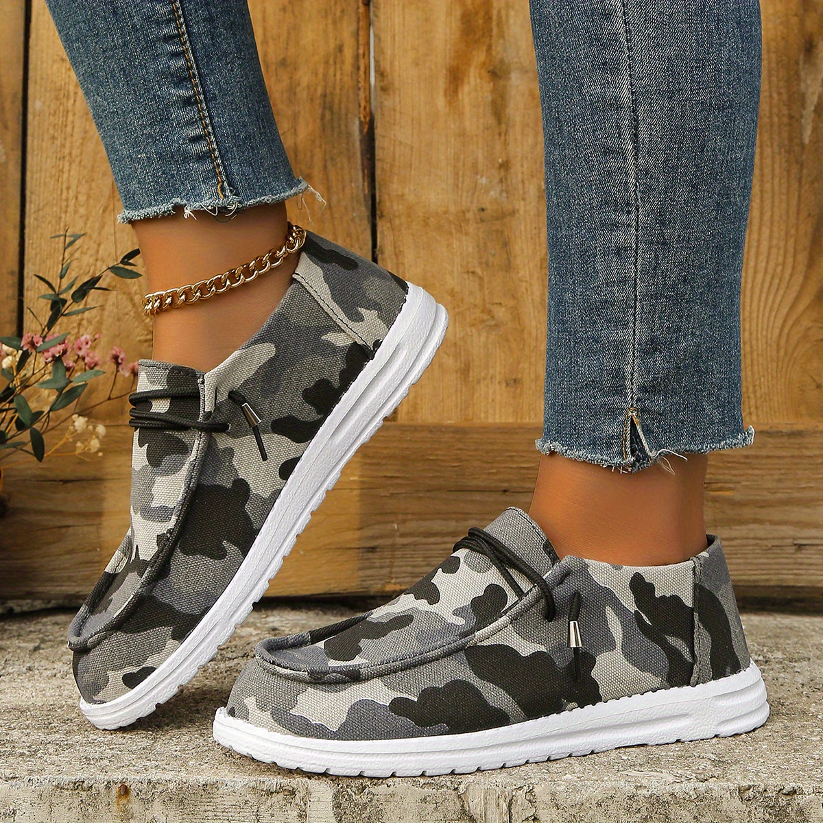 Camo slip on hot sale womens shoes