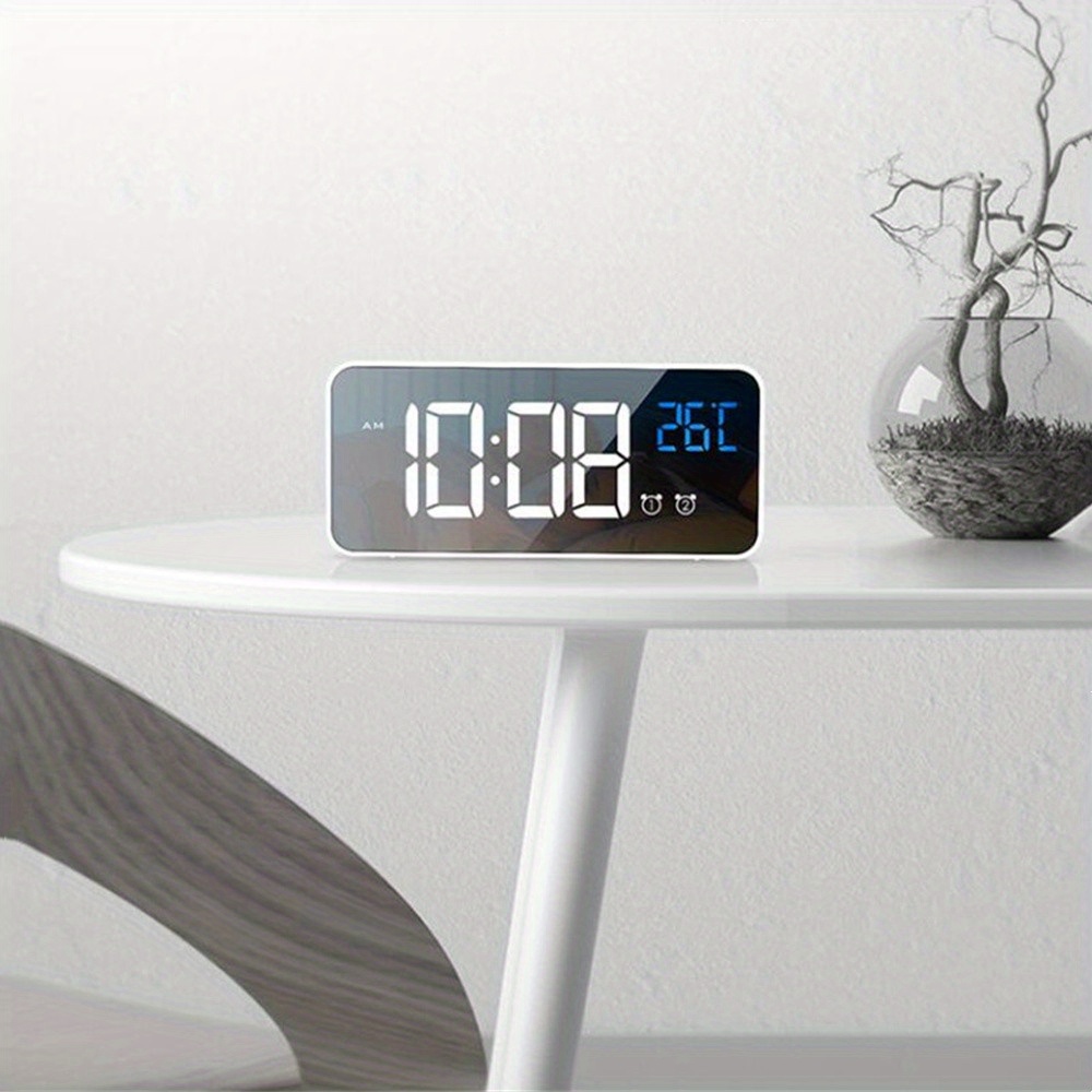 Radio-réveil Qumox Réveil Digital Alarme Horloge Numérique Alarm Clock LCD  noir avec fonction Snooze, Rétro-éclairage vision de nuit lumière de Nuit,  Température