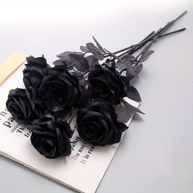 blackrose #rosanegra. Rosa negra  Black rose flower, Beautiful rose  flowers, Beautiful roses