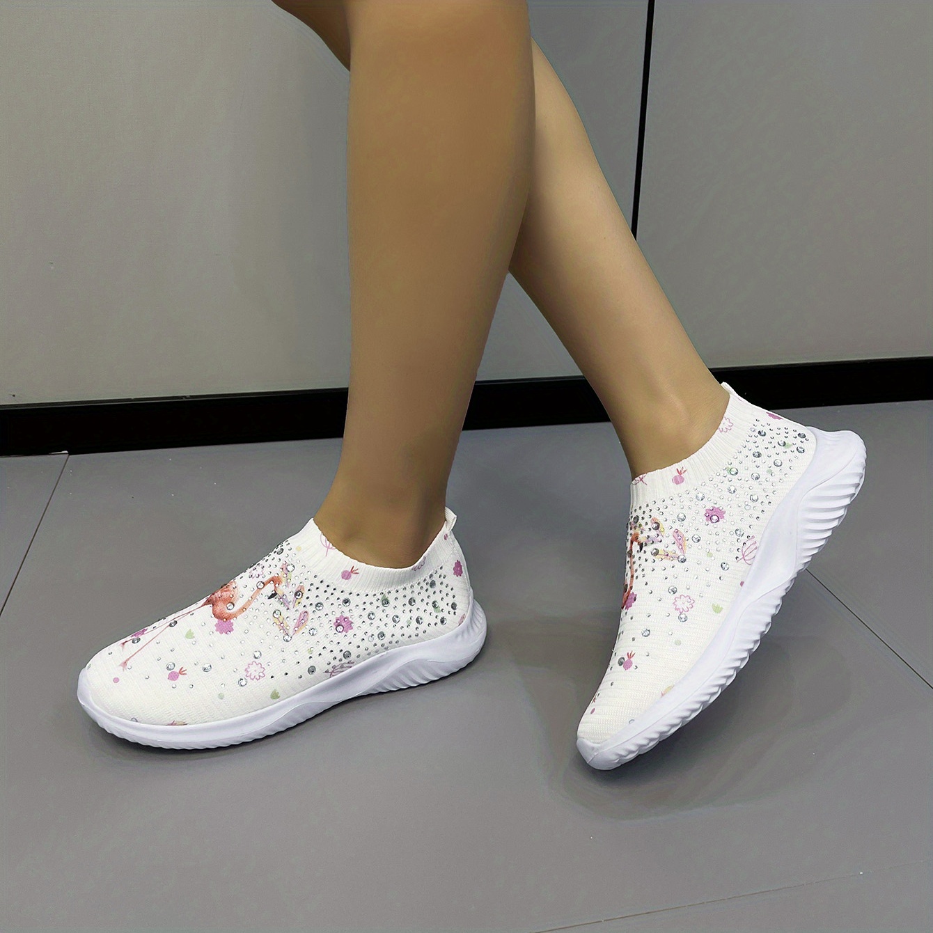 Low-Top Slip-On Sports Shoes