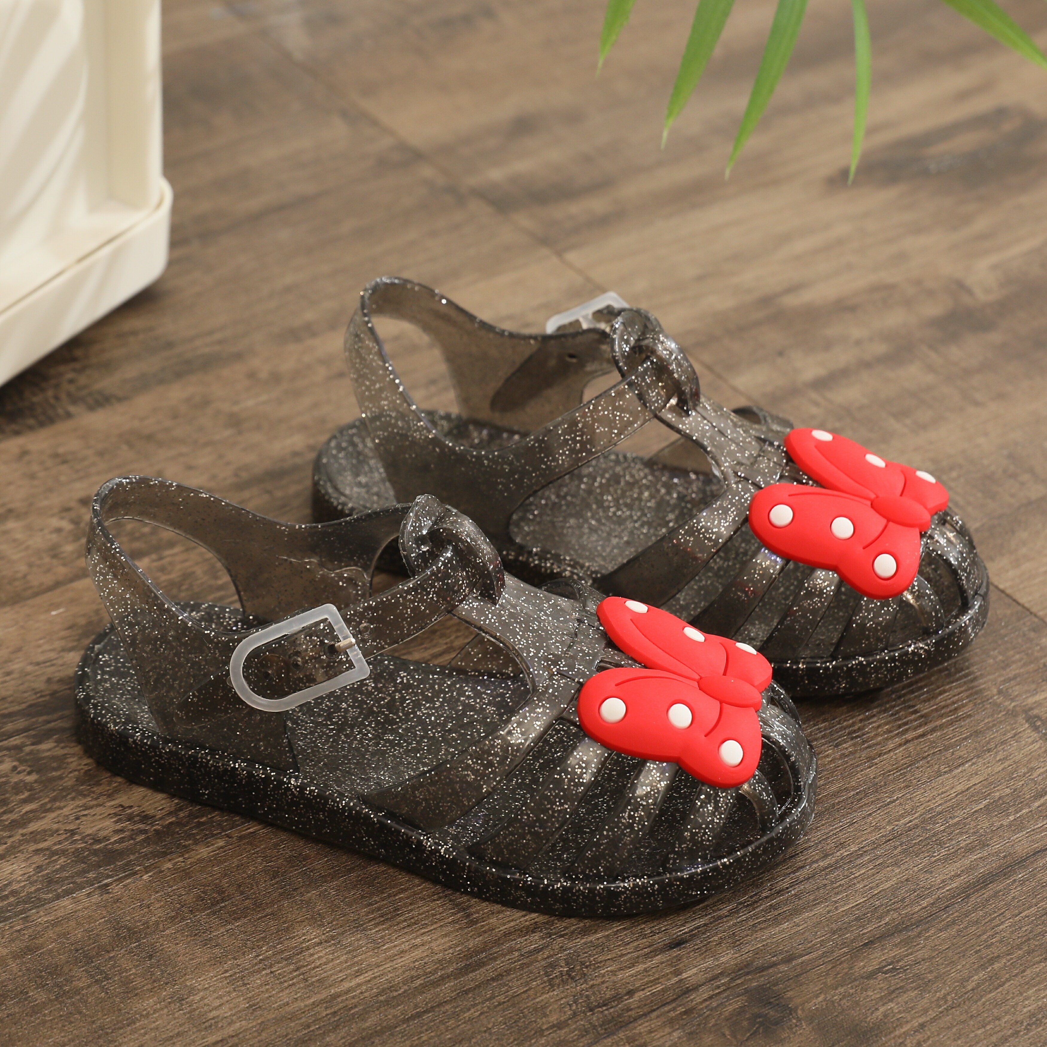 Sandali piatti con farfalla a pois in gelatina per bambine, scarpe da  principessa a punta tonda chiusa per bambini, sandali con fibbia da  spiaggia per la primavera e l'estate - Temu Switzerland