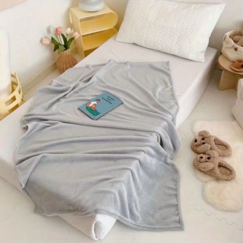 Maternal and Baby Bed Products Small Flannel Blanket
