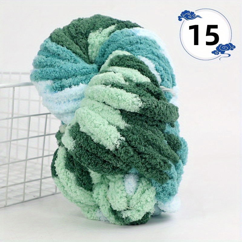  Truevalue 2 Skeins Chenille Chunky Yarn, Arm Knit Fluffy Jumbo  Chenille-Style Polyester Finger Yarn for Knitting and Weaving Home Décor  Projects 500g (Grass Green) : Arts, Crafts & Sewing