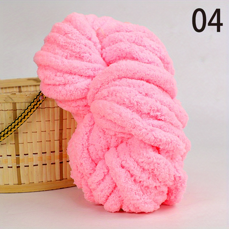  DIY Chunky Chenille Yarn, Soft and Fluffy Crochet Yarn, Thick  and Soft Chunky Chenille Yarn for Knitting, Jumbo Chunky Yarn for Hand  Knitting DIY Crafts and Projects in of White Super