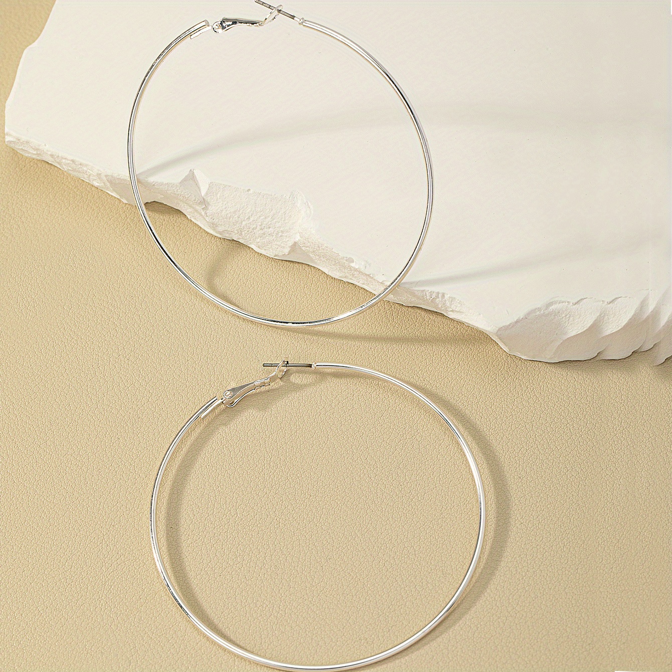 Image of Minimalist Exaggerated Round Three-color Large Hoop Earrings For Women
