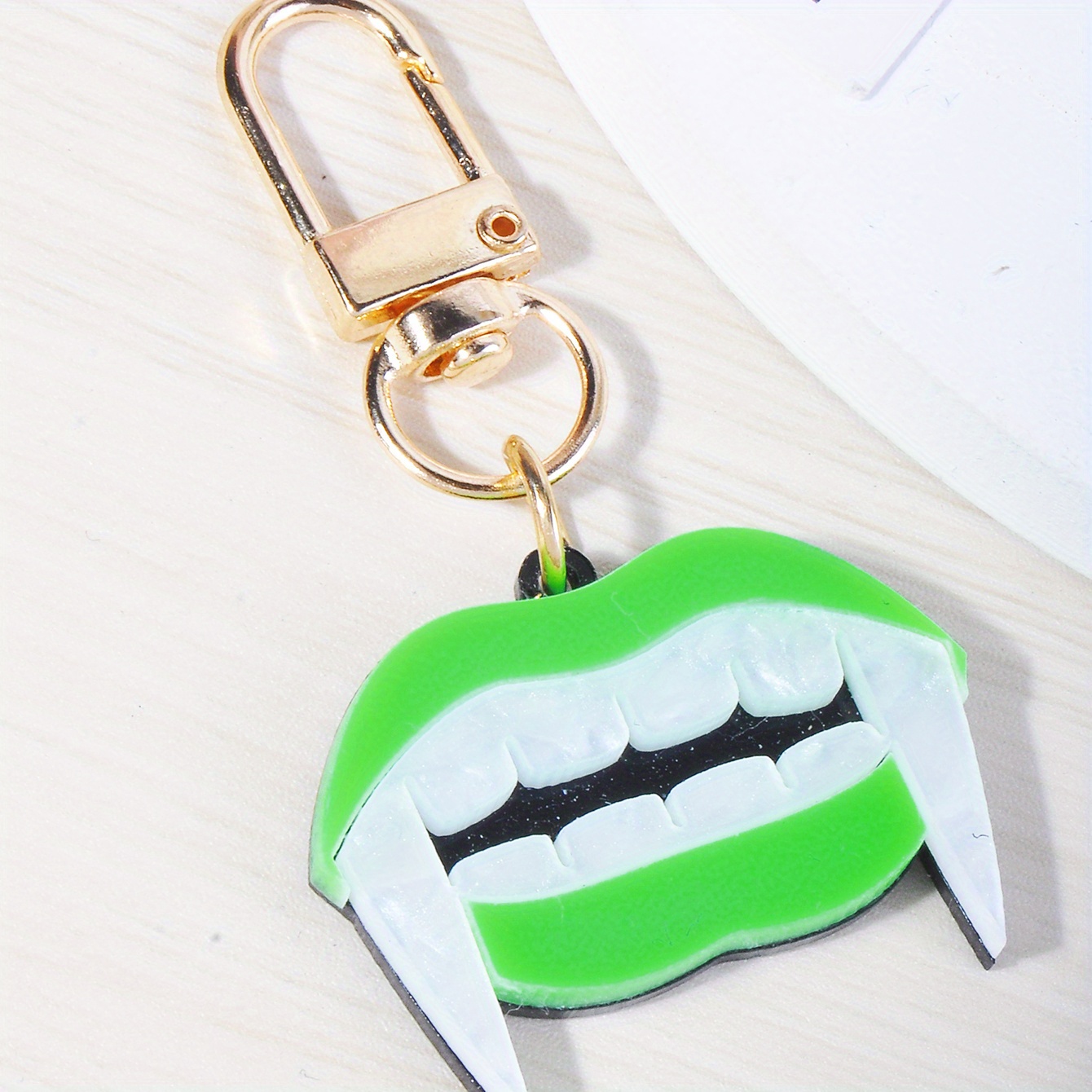 Resin Alien Shape Keychain Fashion Cute Cartoon Colorful Bag Key Chain  Ornament Bag Purse Charm Accessories - Temu Bahrain