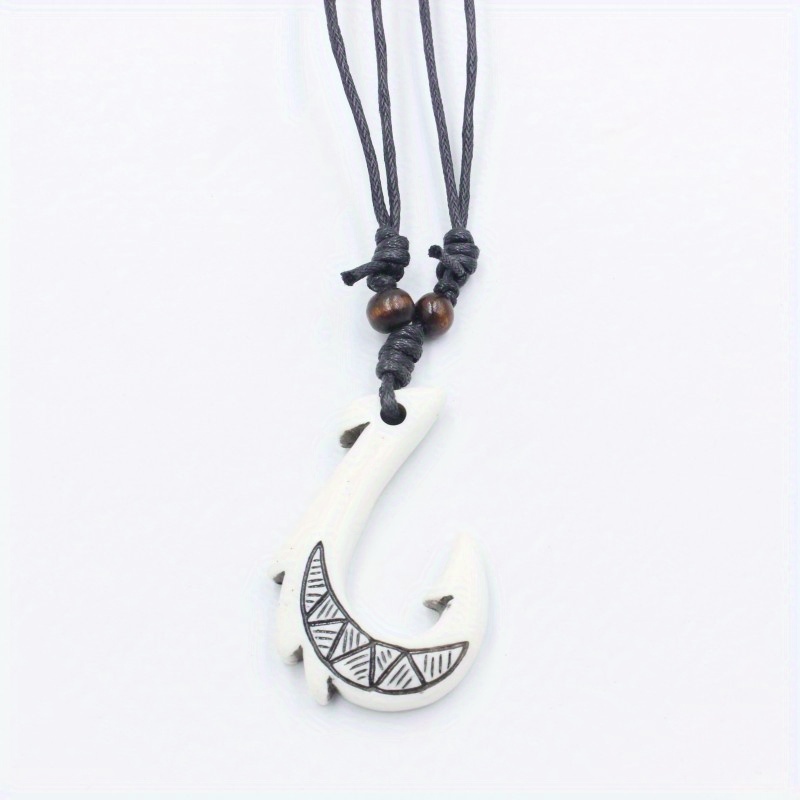 Fashion NewZealand Maori Fishhook Necklace For Men & Women Imitation Yak  Bone Carved Fish Hook Charms Pendant Necklace Jewelry Gift