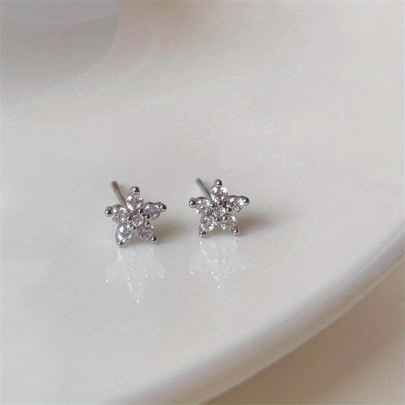 Copper Plated Stud Earrings, Easy Flower Shape, Inlaid Shiny Synthetic Zirconia, Nickel-free, Luxurious Vintage Style, Universal Fit For Daily Wear, Parties, Holidays, Birthdays, Gift For Family And