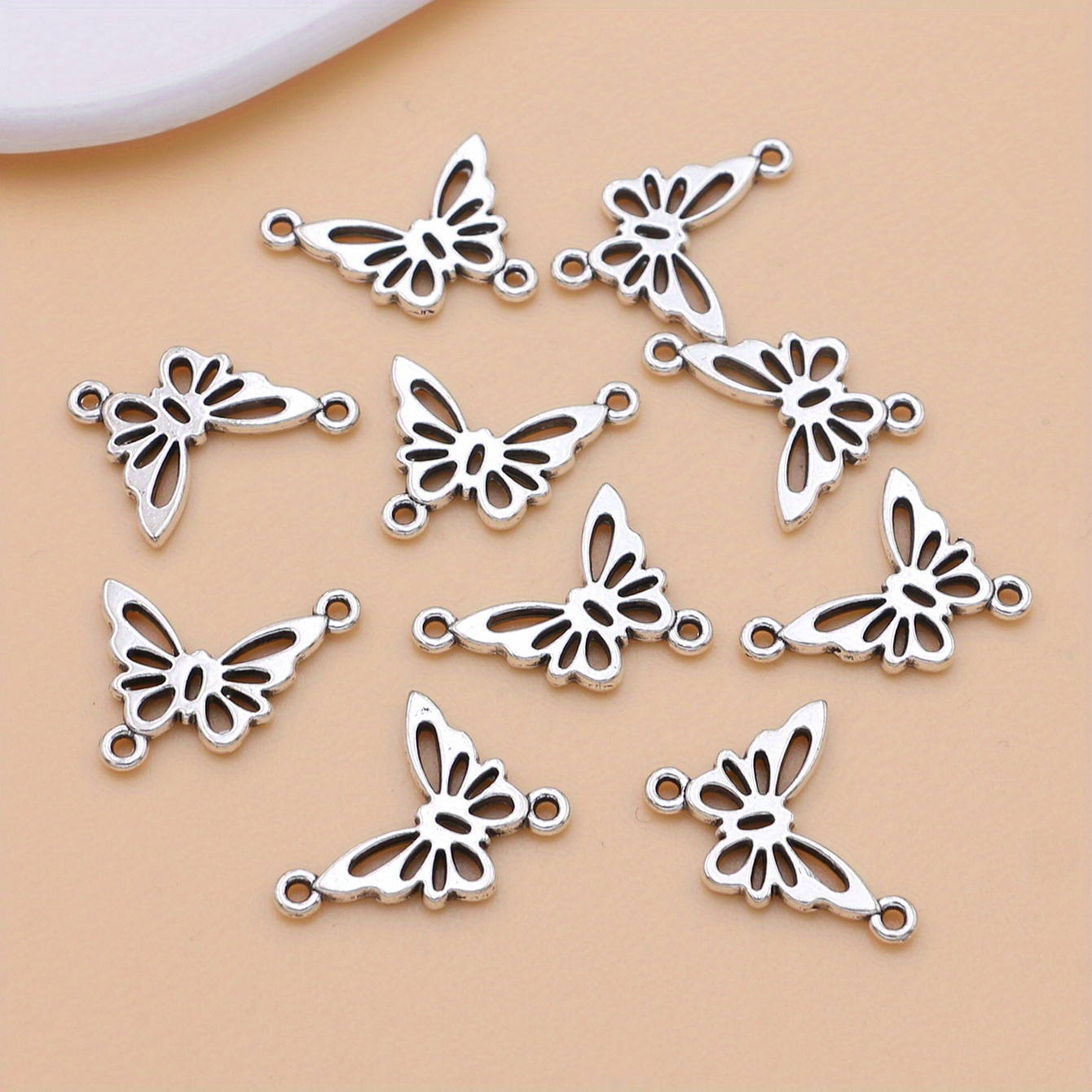 Image of Set Of 10 Silvery-colored Charms For Jewelry Such As Bracelets And Necklaces