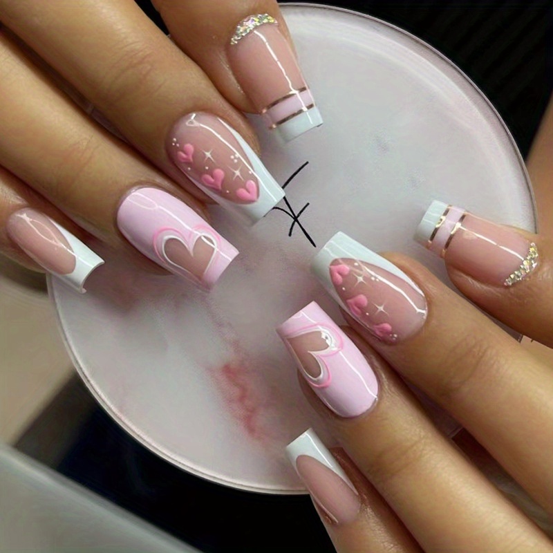 24pcs Short Square Fake Nails Set, Mixed Color Love Heart Pattern, Glossy Finish, Nail Art Design, Easy Application