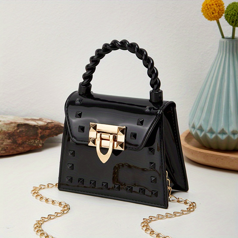 FENDI Baguette Pouch New French Stick Hand New Baguette Mini One Shoulder  Crossbody Handheld Chain Bag